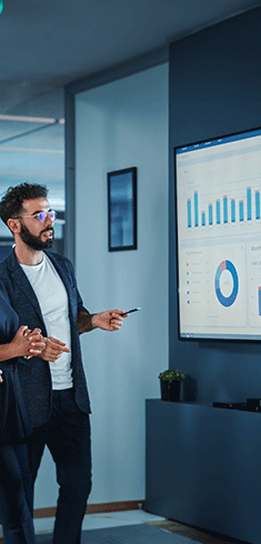 1_Analytics-on-conference-room-screen_235x490